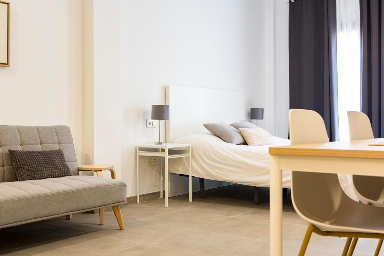 Apartamento Malaga Marmoles 3 エクステリア 写真