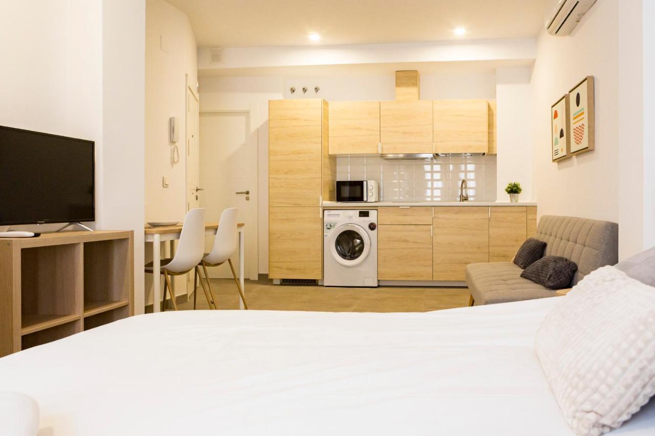Apartamento Malaga Marmoles 3 エクステリア 写真
